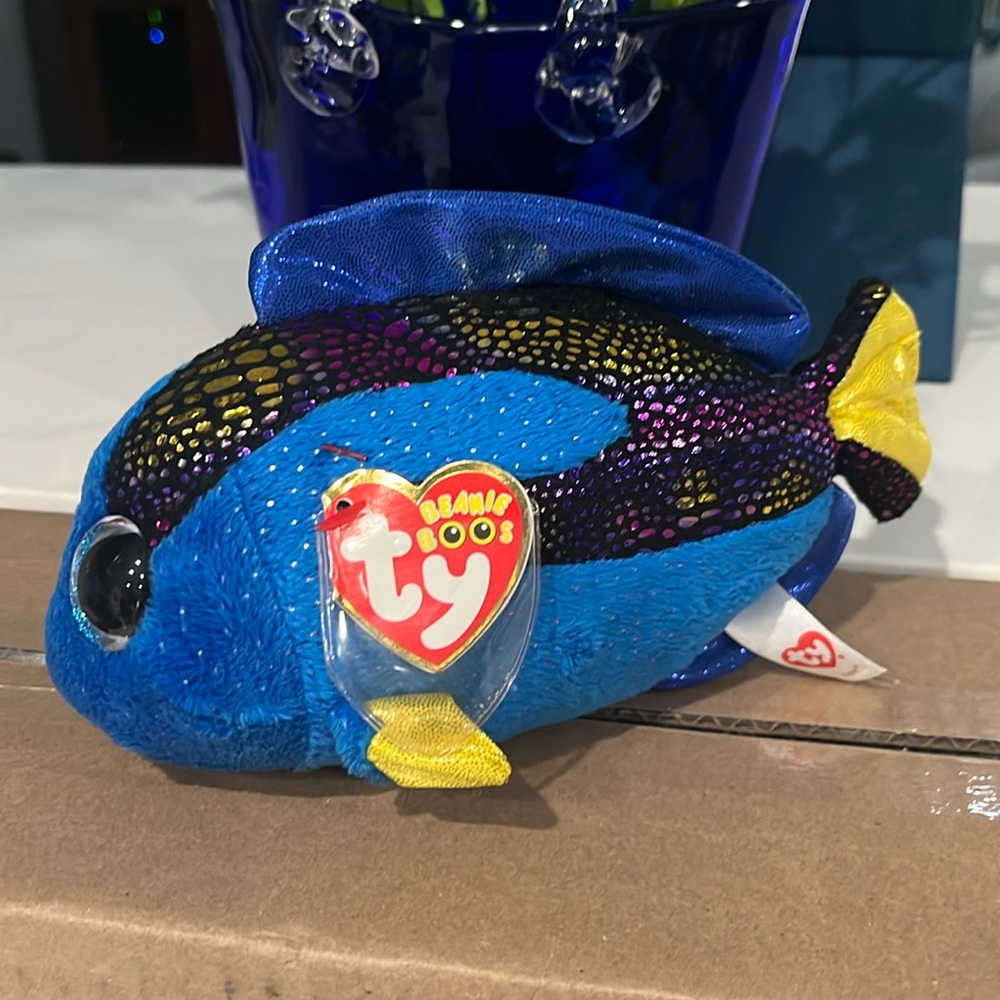 Ty beanie Babies, Aqua the fish. Nwt